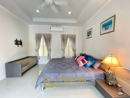 Nice Breeze 6: Neu renovierte 3 Schlafzimmer Pool Villa in Hua Hin