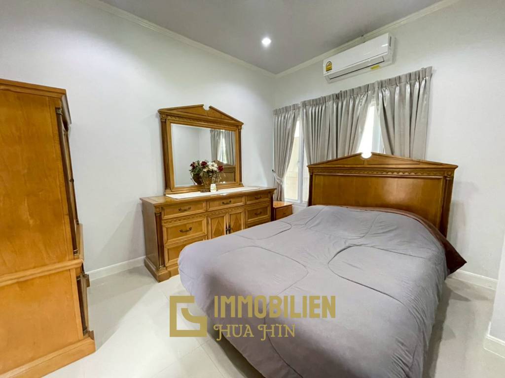 Nice Breeze 6: Neu renovierte 3 Schlafzimmer Pool Villa in Hua Hin