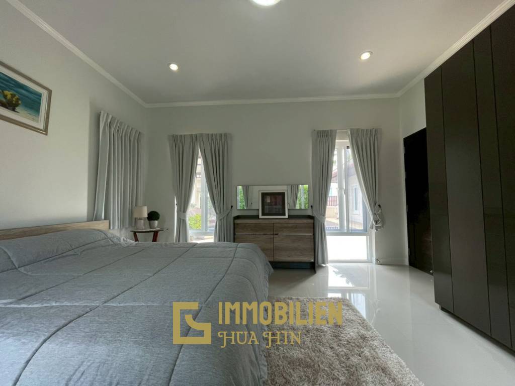 Nice Breeze 6: Neu renovierte 3 Schlafzimmer Pool Villa in Hua Hin