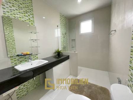 Nice Breeze 6: Neu renovierte 3 Schlafzimmer Pool Villa in Hua Hin