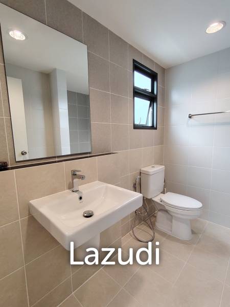 2 Storey 4 bedrooms House for Rent in Nirati project