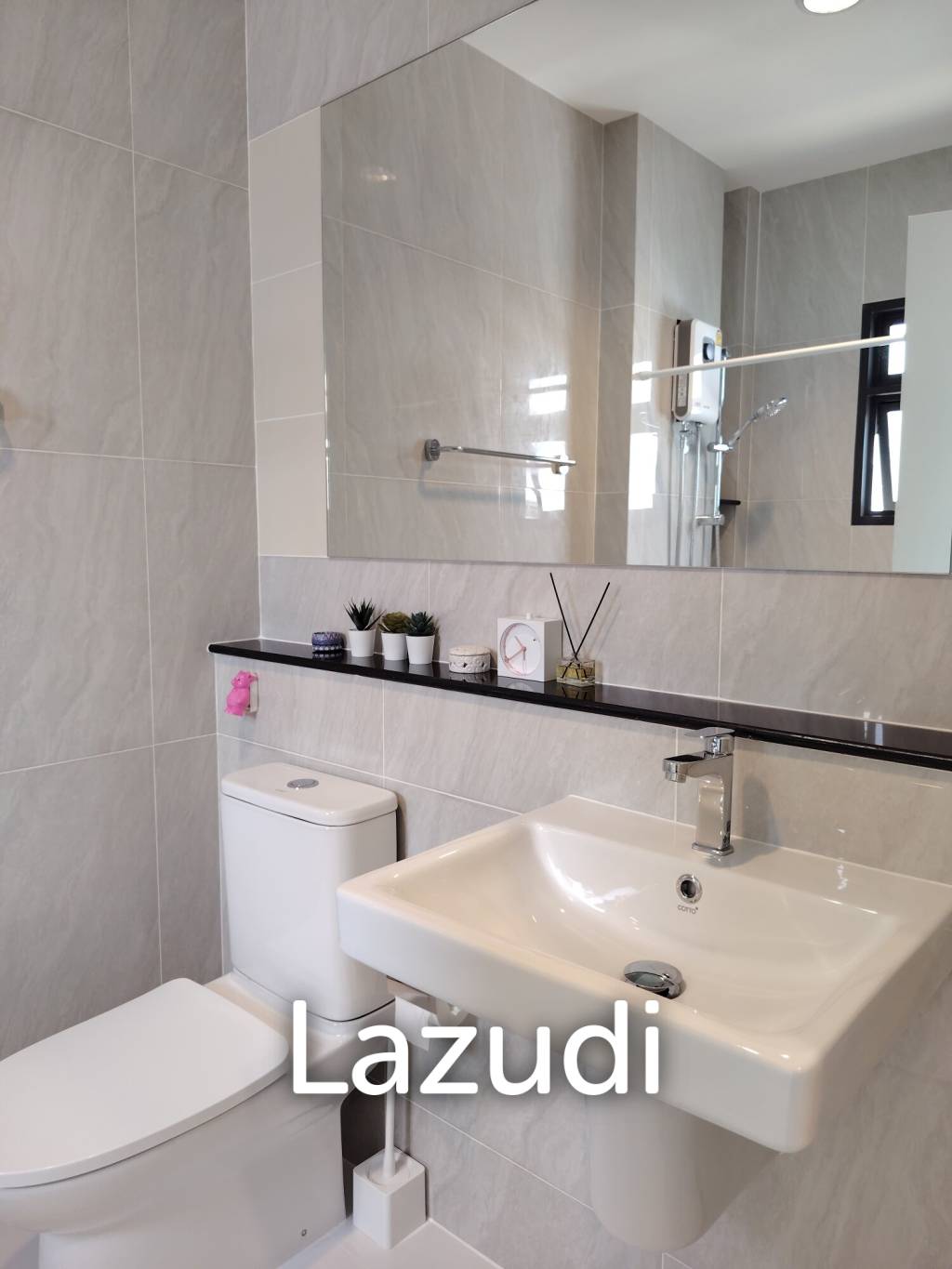 2 Storey 4 bedrooms House for Rent in Nirati project