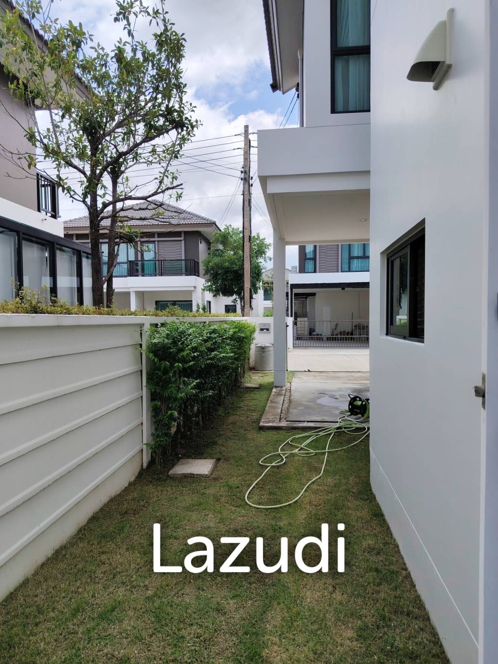 2 Storey 4 bedrooms House for Rent in Nirati project