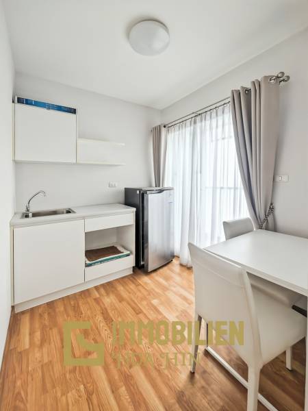 7. Stock / Parkettboden / voll möbliert