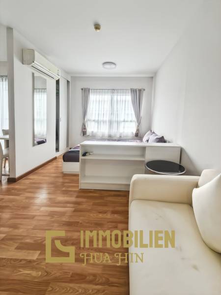 7. Stock / Parkettboden / voll möbliert