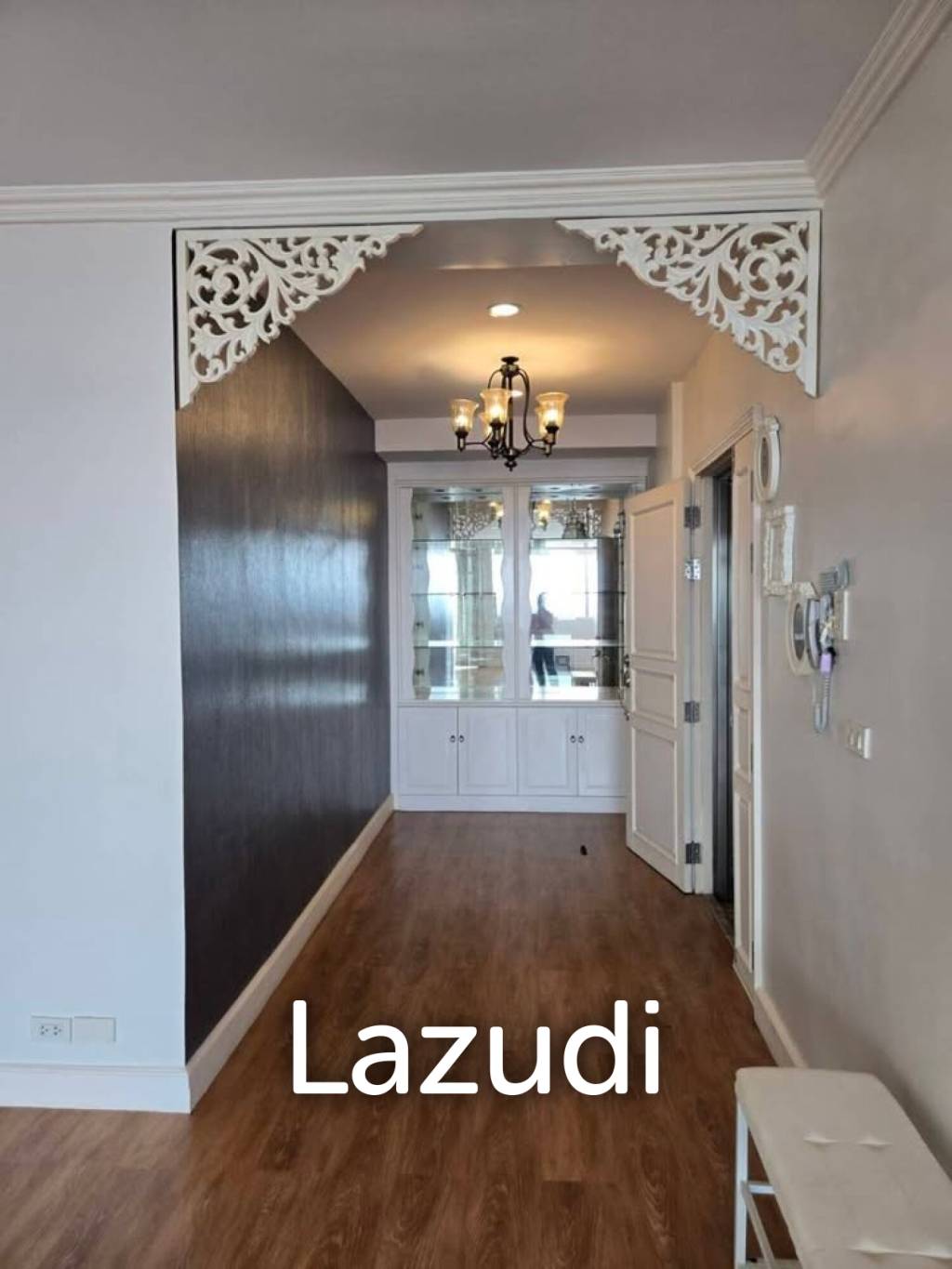 3 Bed 3 Bath 210 SQ.M Royal Castle Pattanakarn