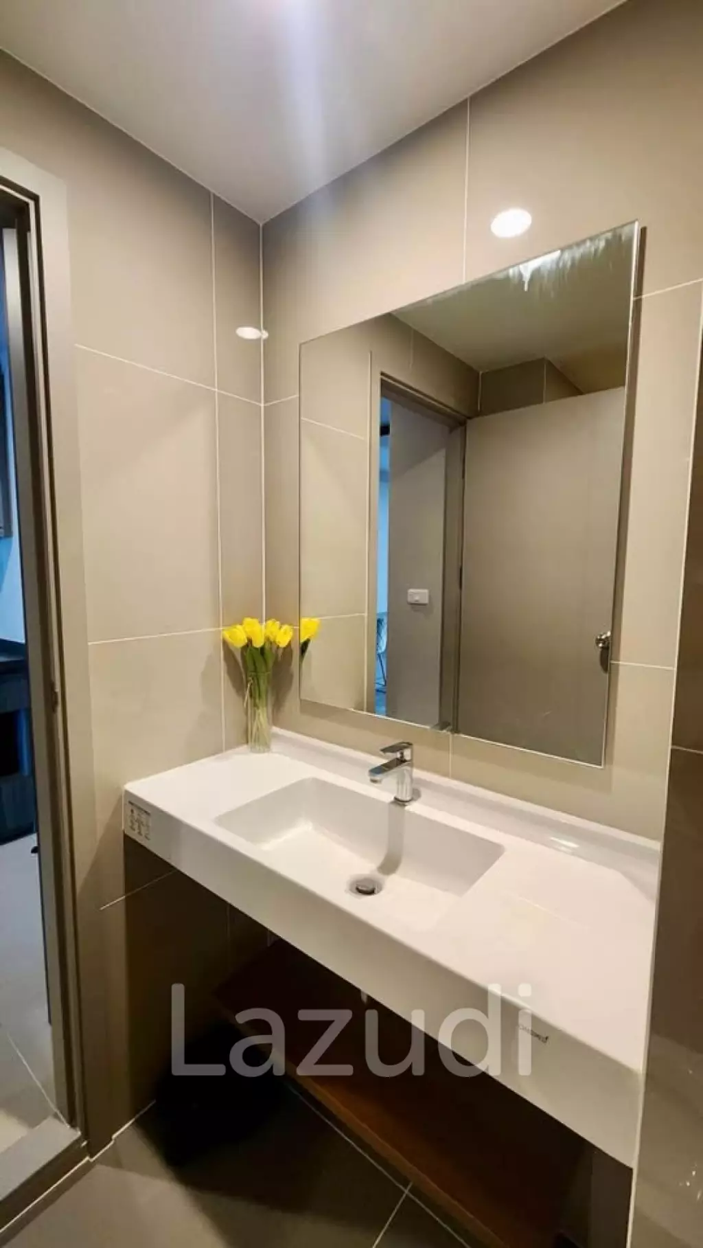 1 Bed 1 Bath 353SQ.M Ideo Ratchada-Sutthisan
