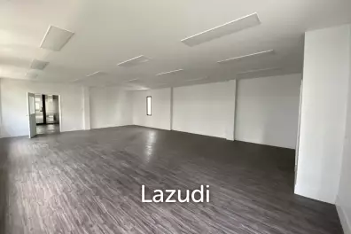 Spacious Modern Office in Bang Rak Bangkok