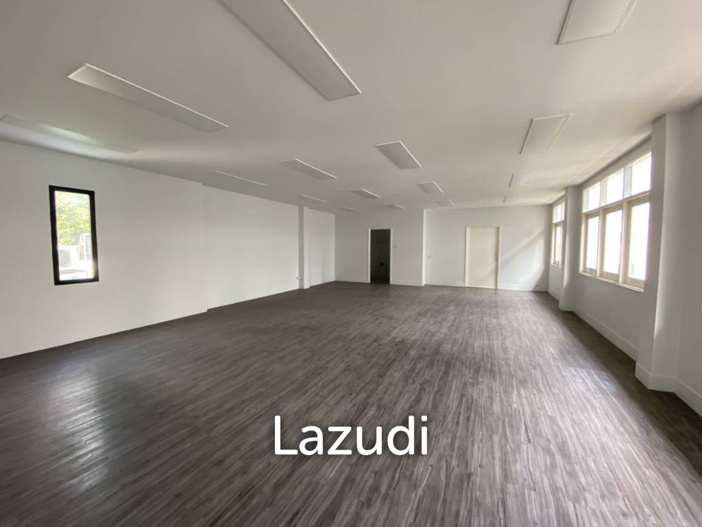 Spacious Modern Office in Bang Rak Bangkok