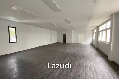 Spacious Modern Office in Bang Rak Bangkok