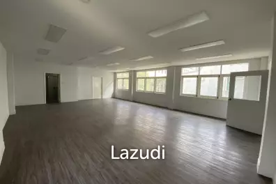 Spacious Modern Office in Bang Rak Bangkok