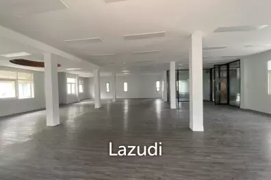 Spacious Modern Office in Bang Rak Bangkok