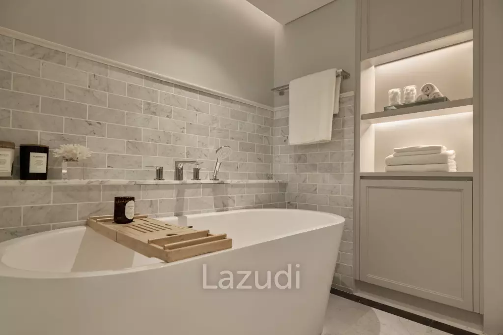 Ultra-Exclusive Low Rise Condo BTS Phromphong