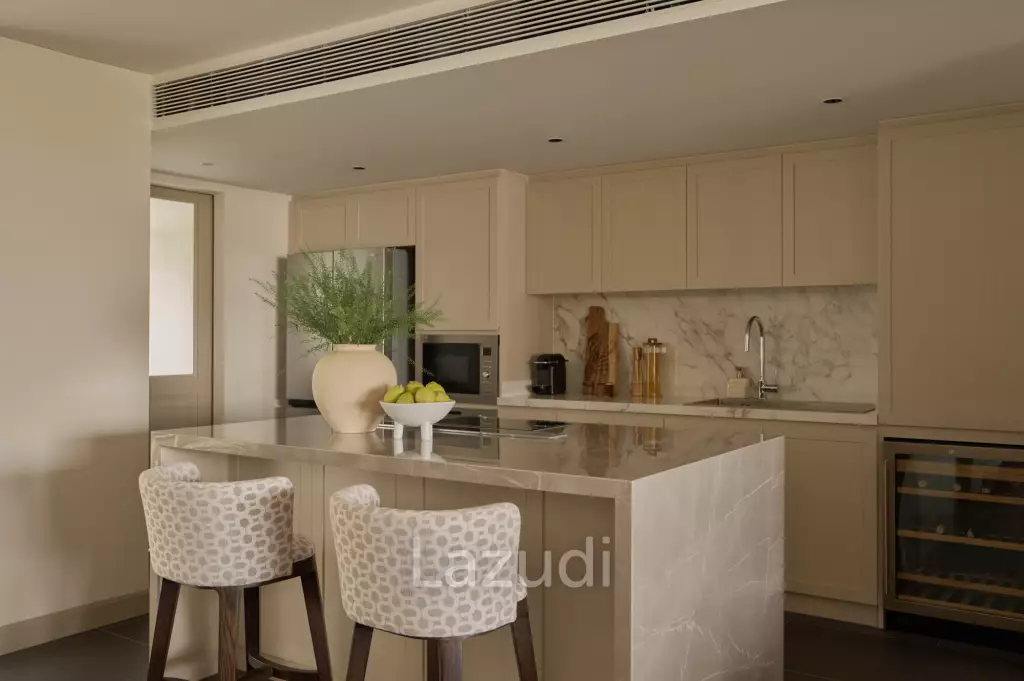 Ultra-Exclusive Low Rise Condo BTS Phromphong