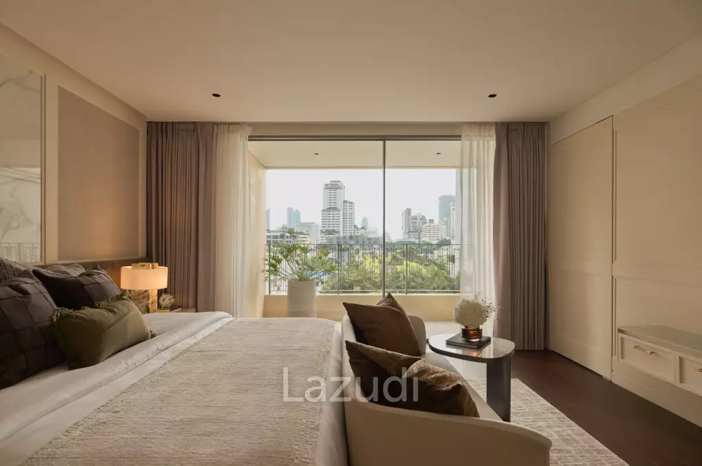 Ultra-Exclusive Low Rise Condo BTS Phromphong