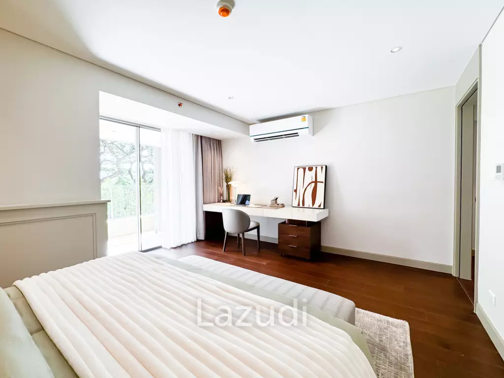 Ultra-Exclusive Low Rise Condo BTS Phromphong