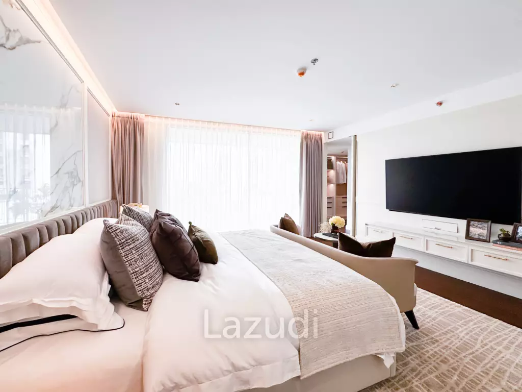 Ultra-Exclusive Low Rise Condo BTS Phromphong