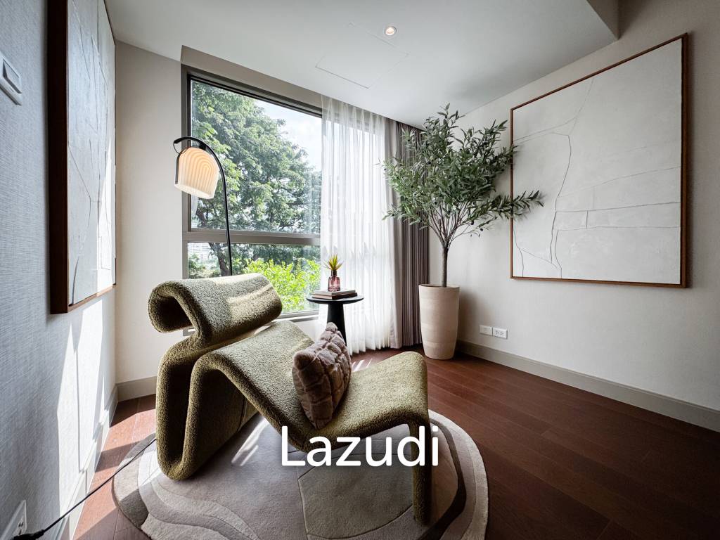 Ultra-Exclusive Low Rise Condo BTS Phromphong