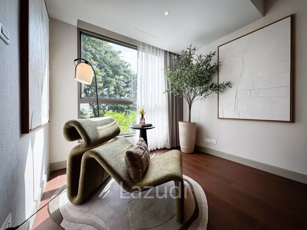 Ultra-Exclusive Low Rise Condo BTS Phromphong