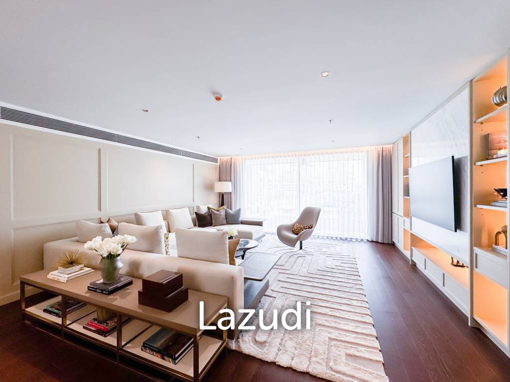 Ultra-Exclusive Low Rise Condo BTS Phromphong