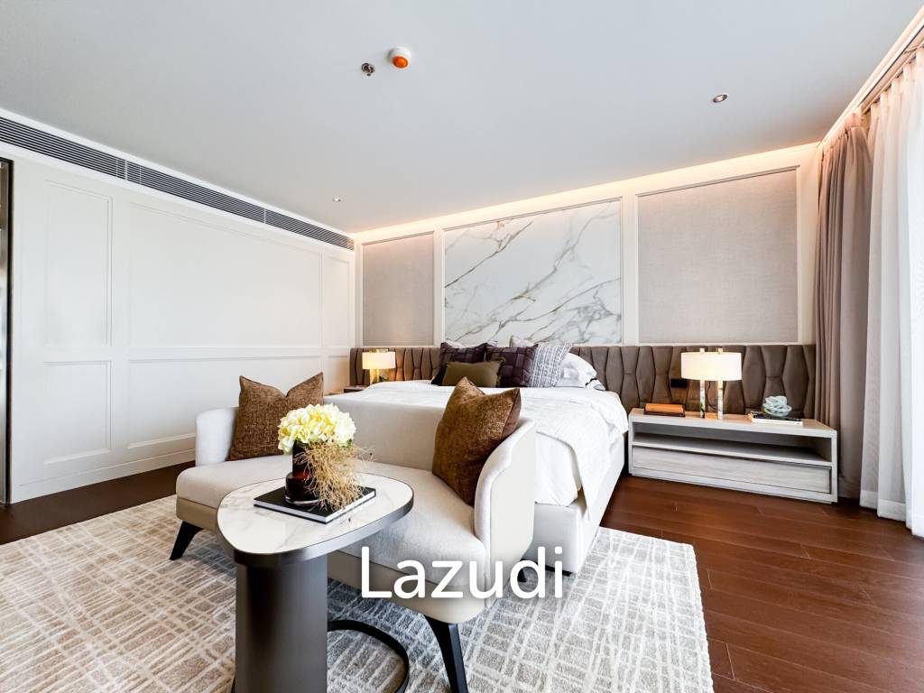 Ultra-Exclusive Low Rise Condo BTS Phromphong