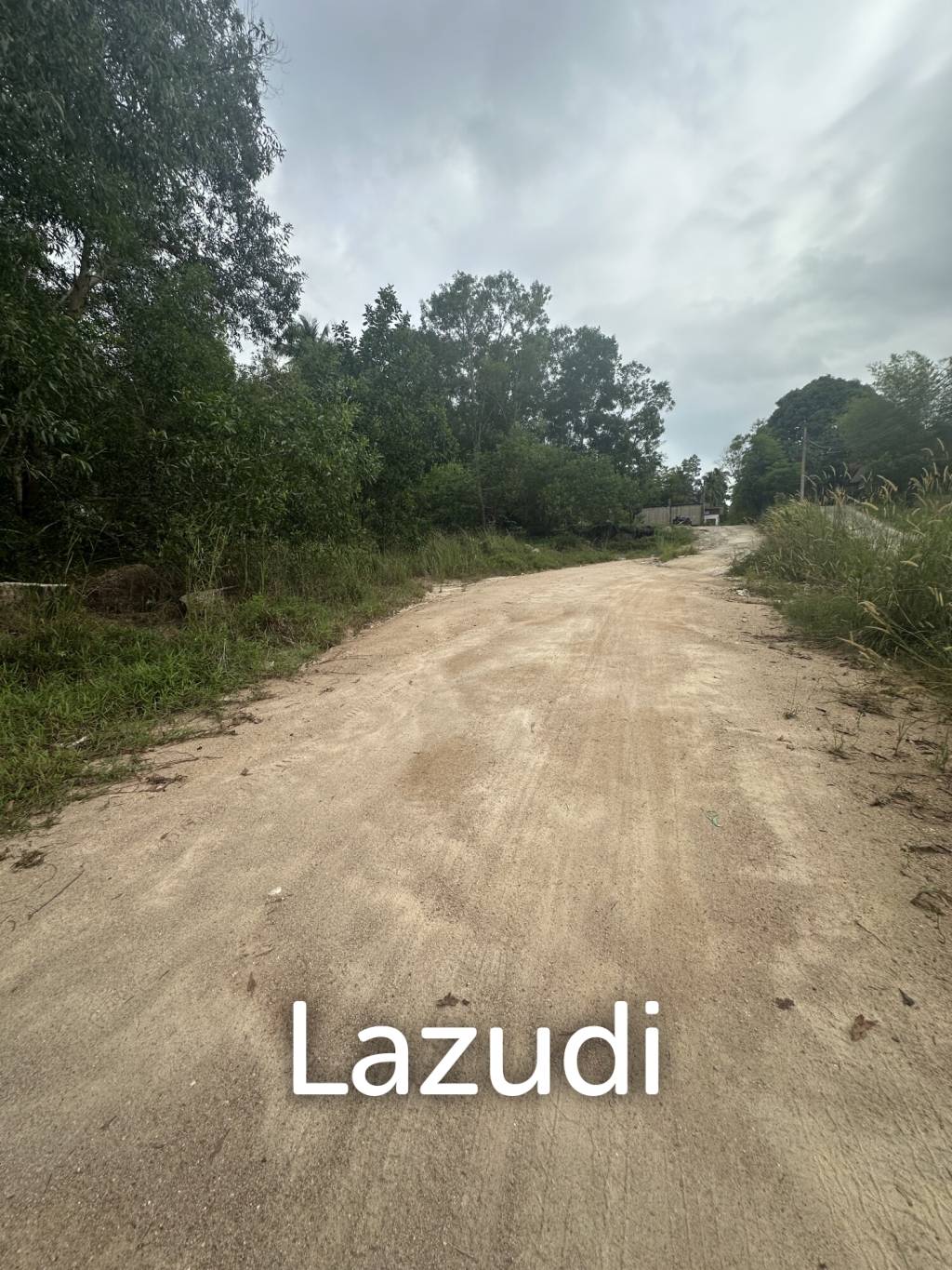 Land with  House and Great Potential Between Srithanu and Thongsala