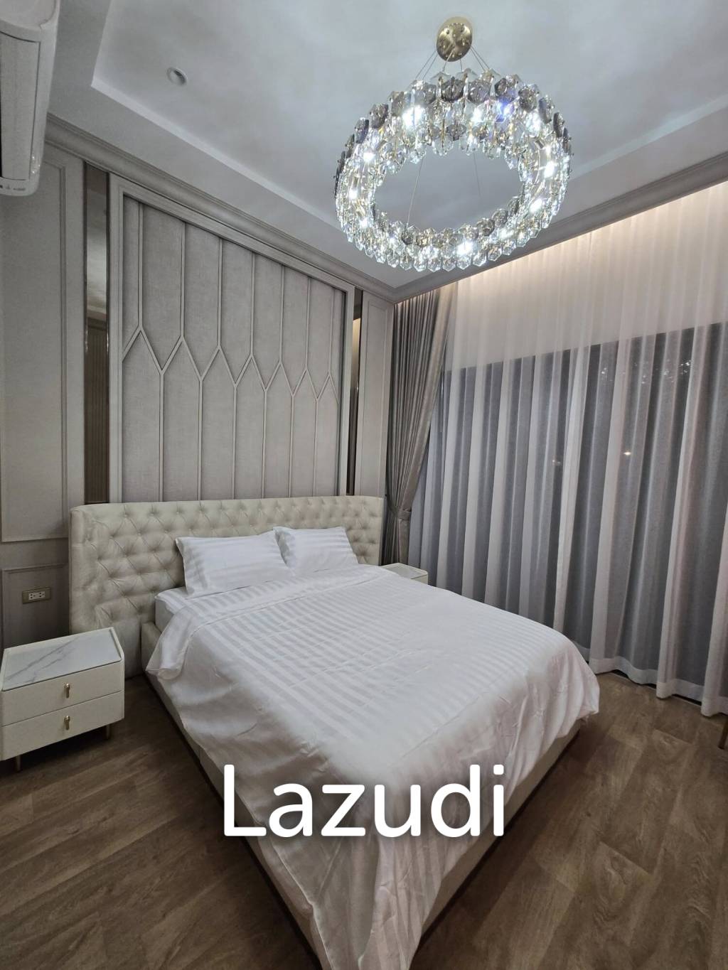 Luxury 4-Bedroom Detached Home in Hua Mak Bangkok