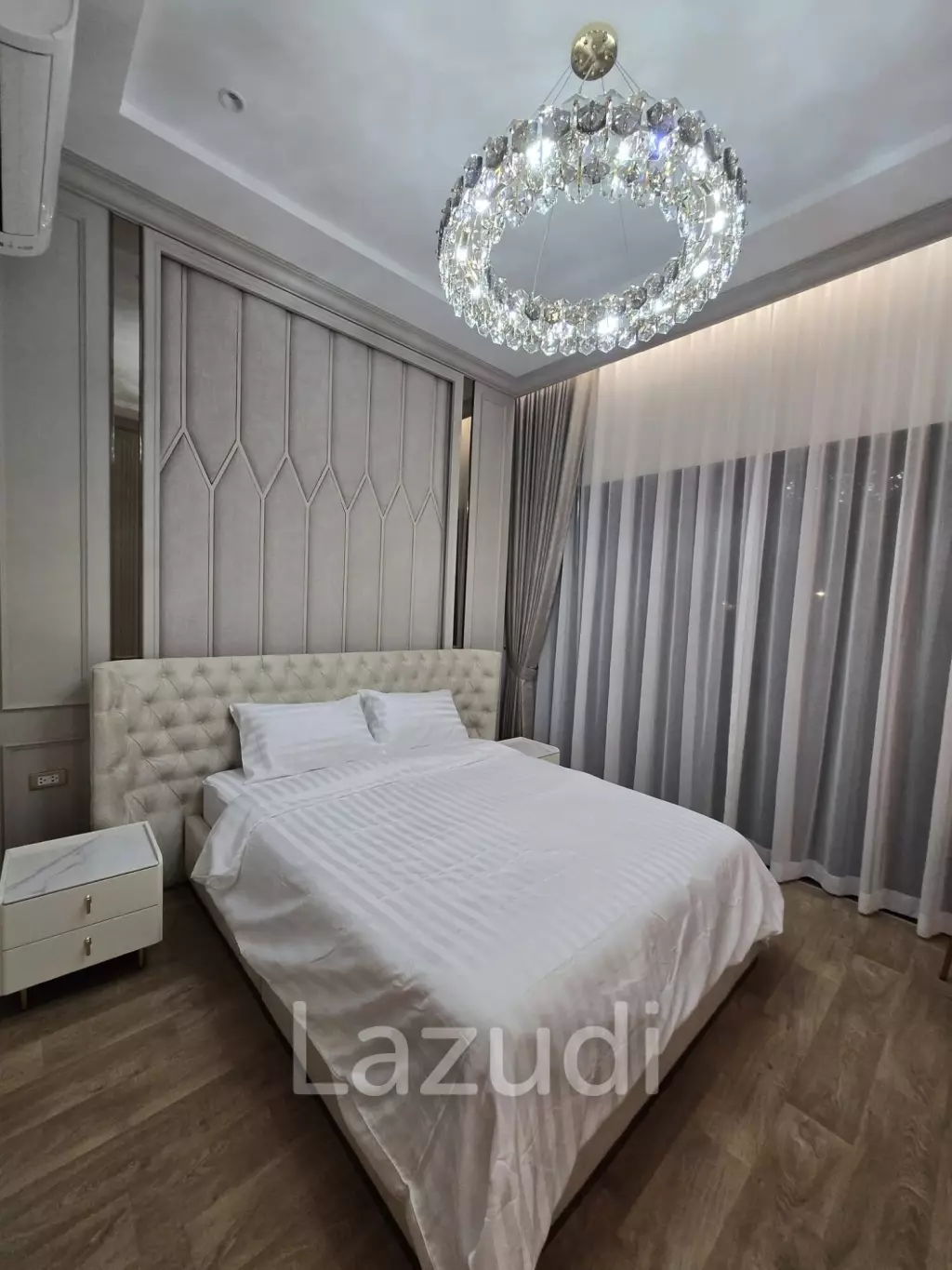 Luxury 4-Bedroom Detached Home in Hua Mak Bangkok