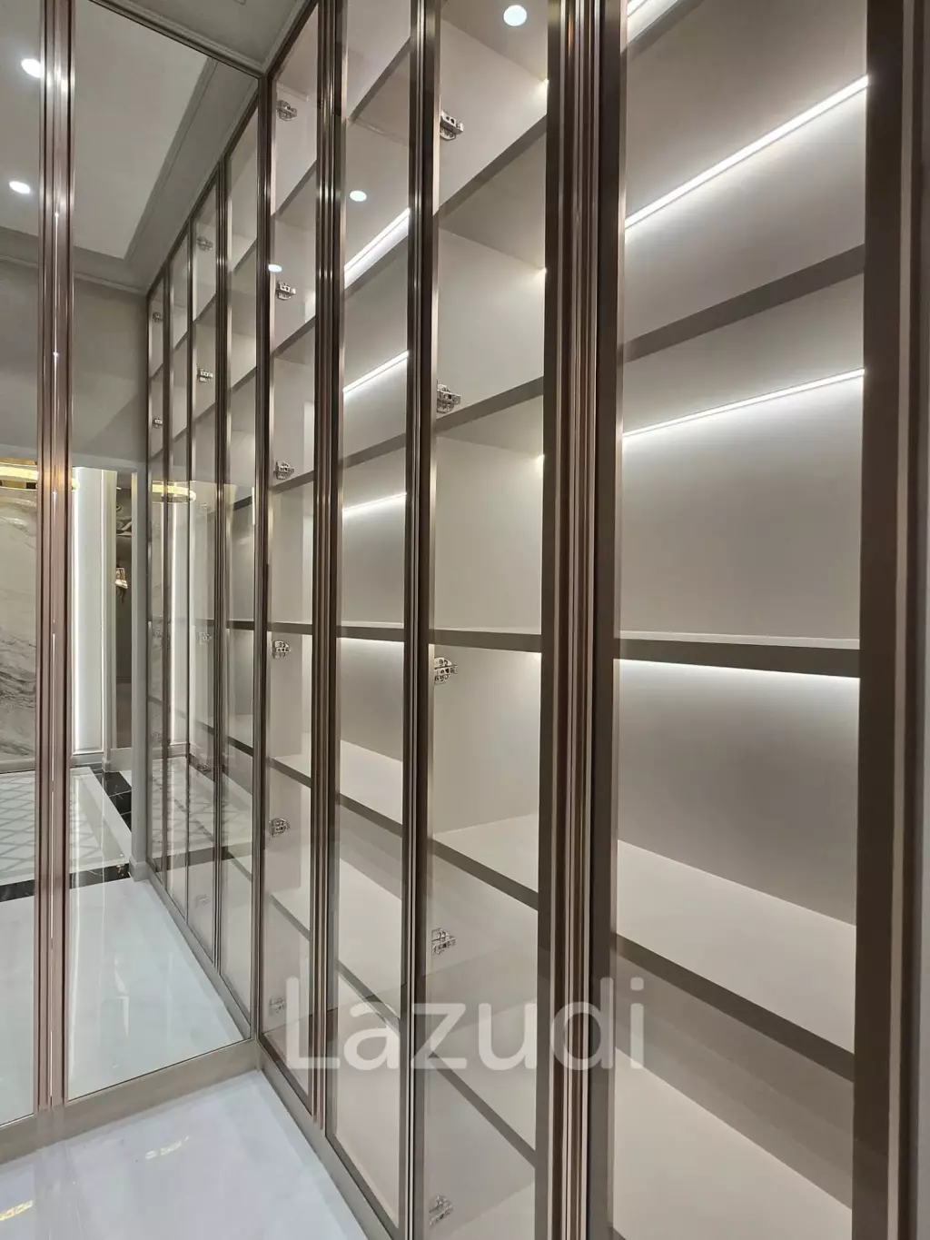 Luxury 4-Bedroom Detached Home in Hua Mak Bangkok