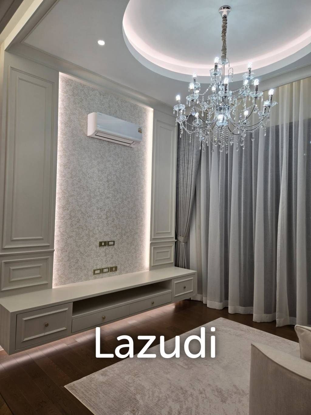 Luxury 4-Bedroom Detached Home in Hua Mak Bangkok