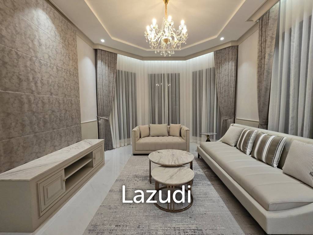 Luxury 4-Bedroom Detached Home in Hua Mak Bangkok