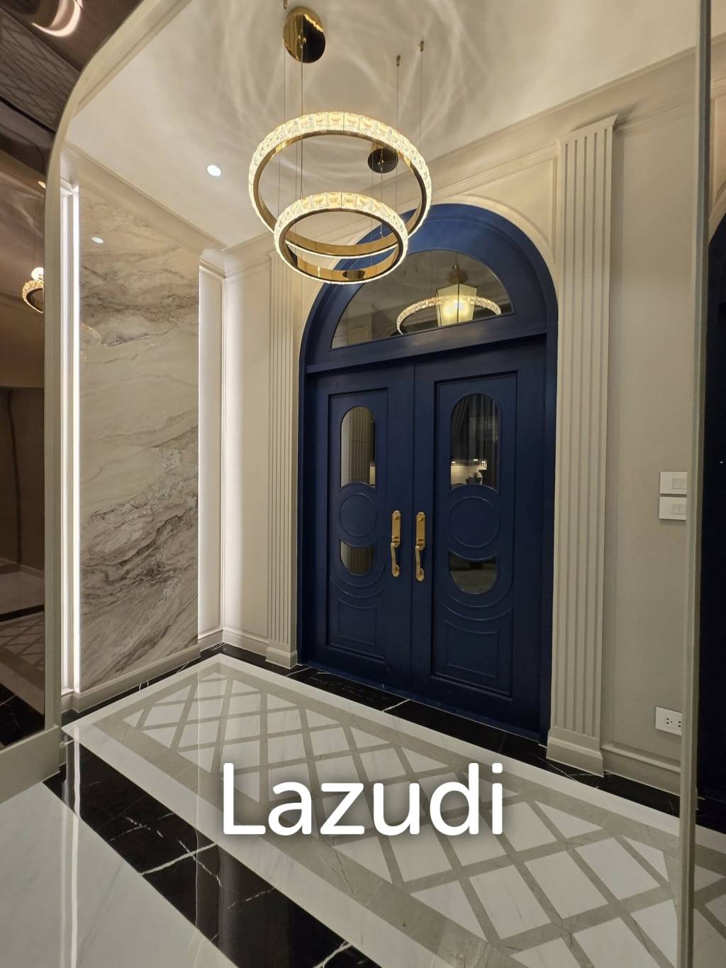Luxury 4-Bedroom Detached Home in Hua Mak Bangkok