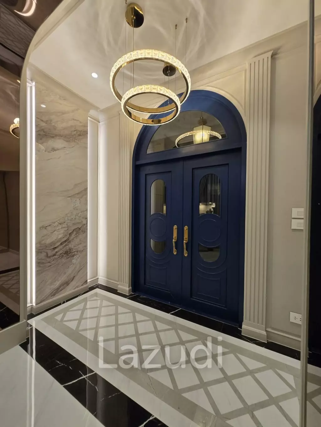 Luxury 4-Bedroom Detached Home in Hua Mak Bangkok