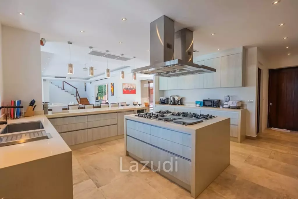 Super Luxury Sea View 7-Bedroom Pool Villa for Rent in Panwa