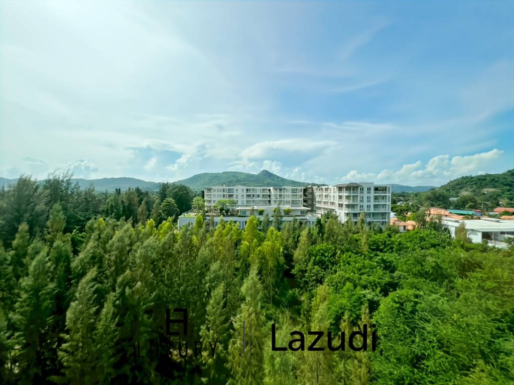 Modern 1-Bed Condo on Top Floor in Baan View Viman