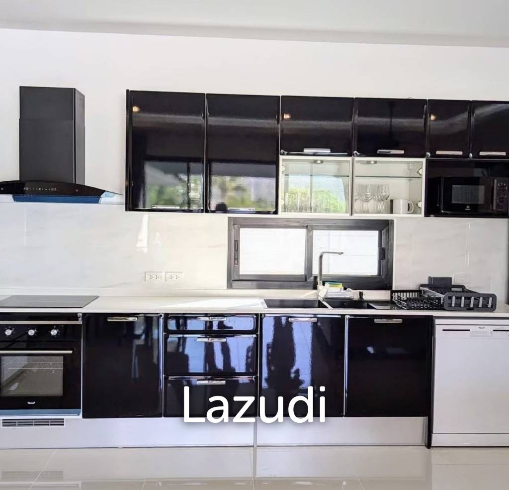 MIL POOL VILLAS : 3 bed pool villa close to town centre