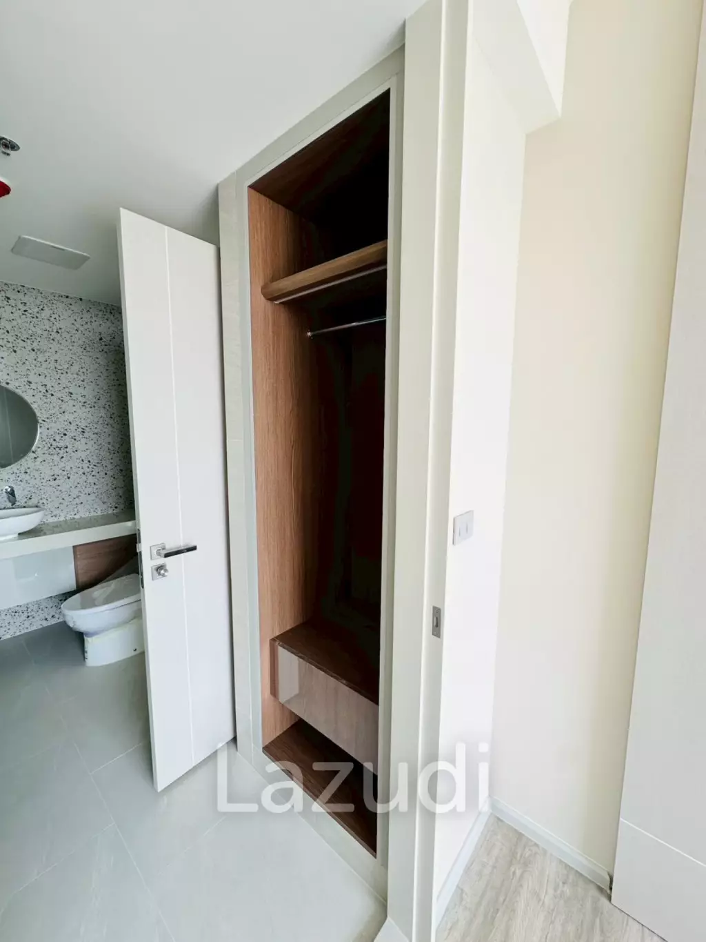 VEHHA Condominium, 1Bedroom Plus, 43 Sqm  QUICK SALE PRICE