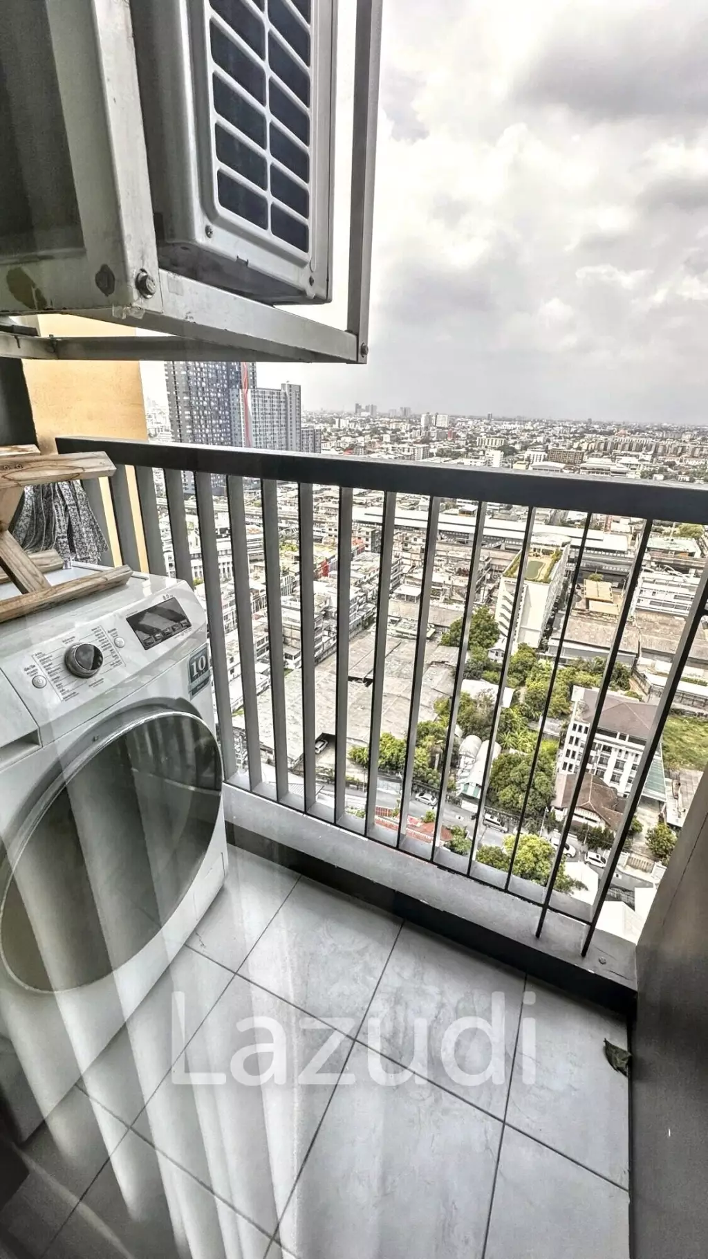 1 Bed 1 Bath 30 SQ.M Life Sukhumvit 62
