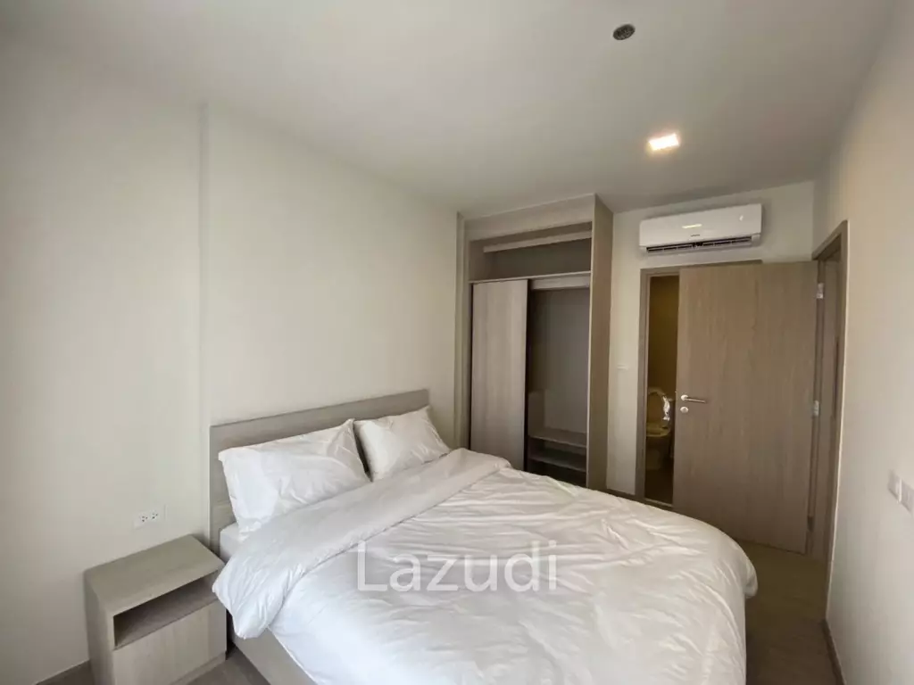 Modern 1-Bedroom Condo in Phra Khanong Bangkok