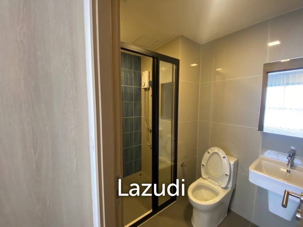 Modern 1-Bedroom Condo in Phra Khanong Bangkok