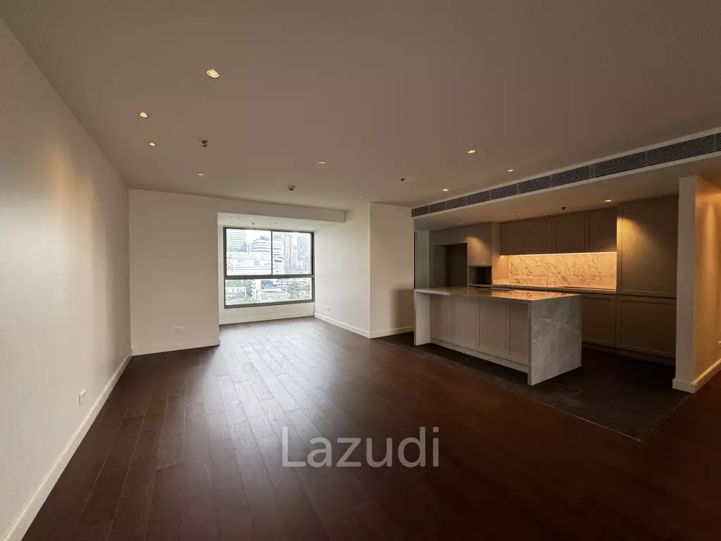 Private Condo Low Rise near BTS Phormphong