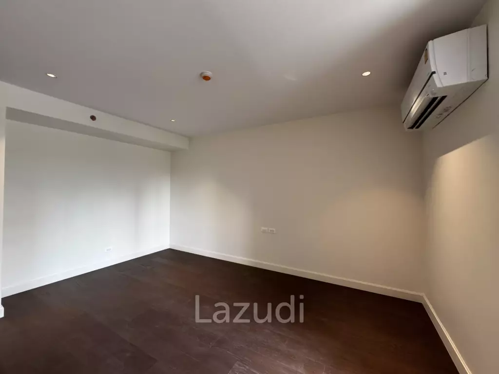Private Condo Low Rise near BTS Phormphong