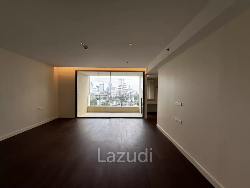 Private Condo Low Rise near BTS Phormphong