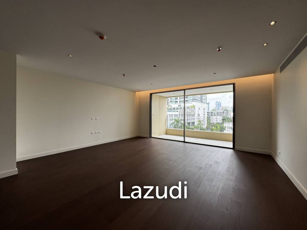 Private Condo Low Rise near BTS Phormphong