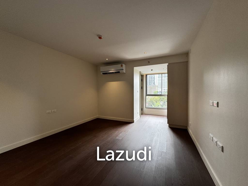 Private Condo Low Rise near BTS Phormphong