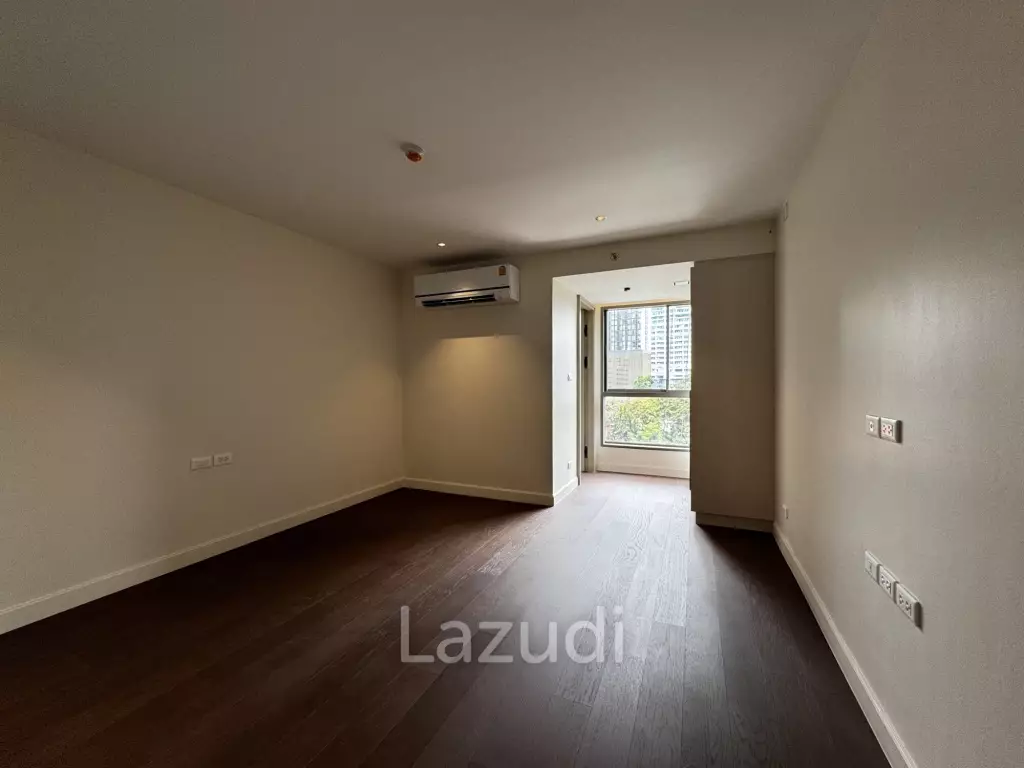 Private Condo Low Rise near BTS Phormphong