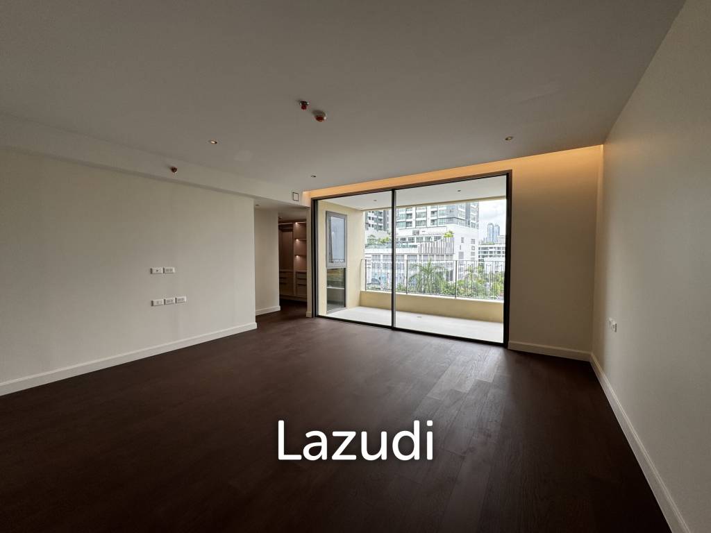 Private Condo Low Rise near BTS Phormphong