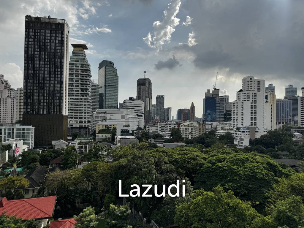Private Condo Low Rise near BTS Phormphong