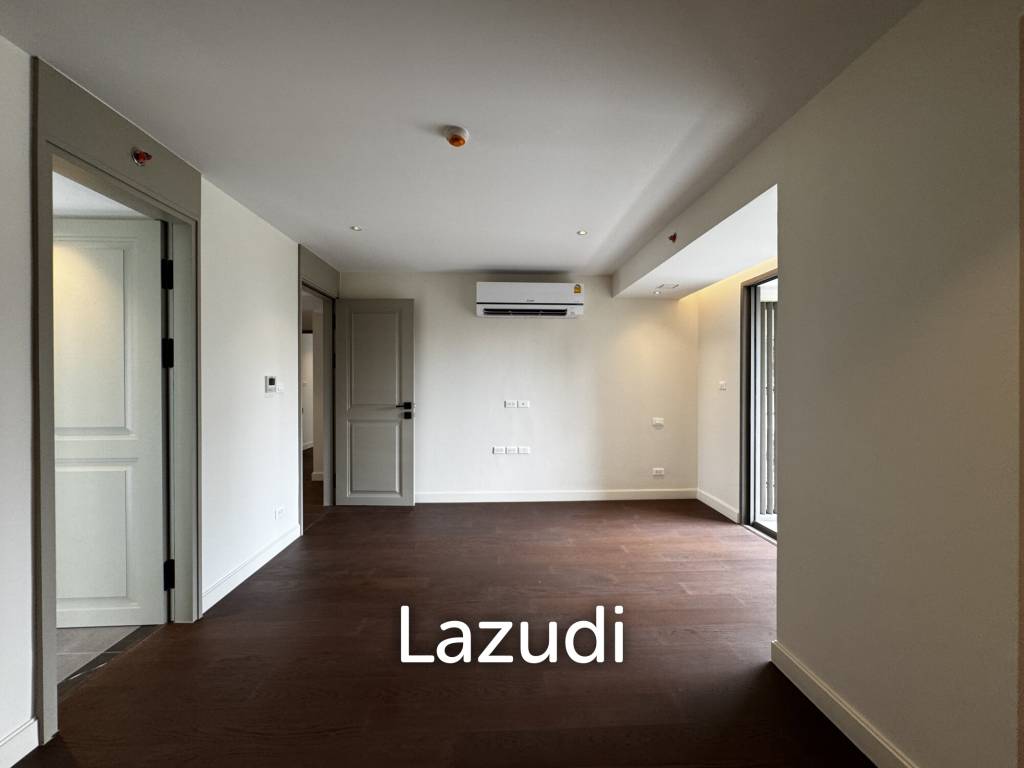 Private Condo Low Rise near BTS Phormphong