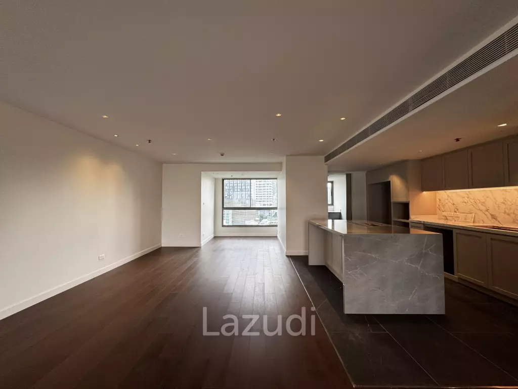 Private Condo Low Rise near BTS Phormphong